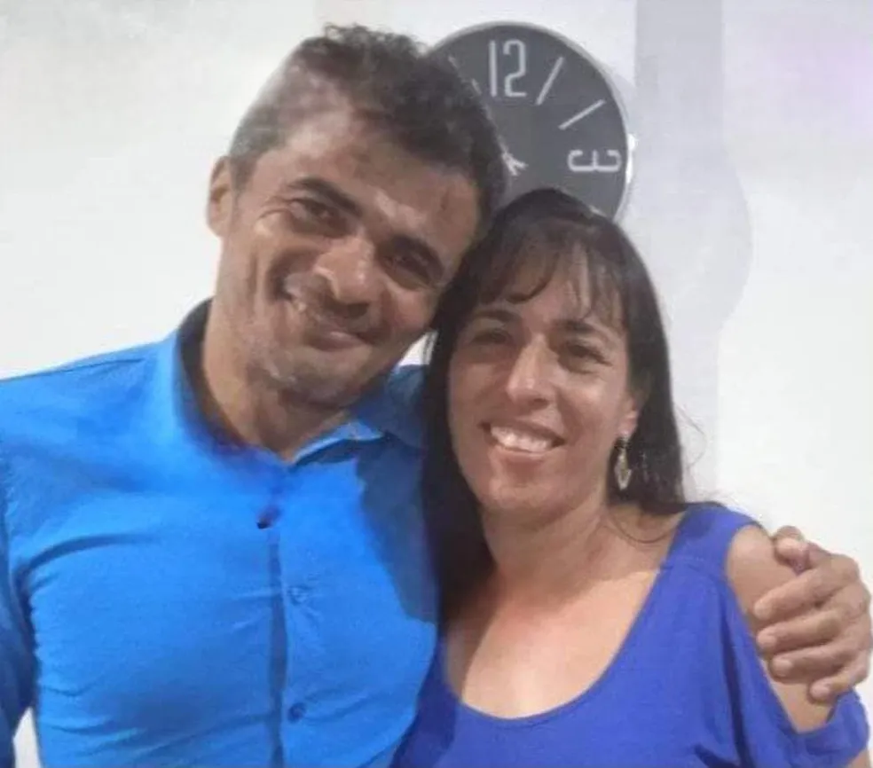 Adriana Lima, de 42 anos, foi morta pelo marido, Valdir José dos Santos, de 40 anos �- Foto: Arquivo pessoal