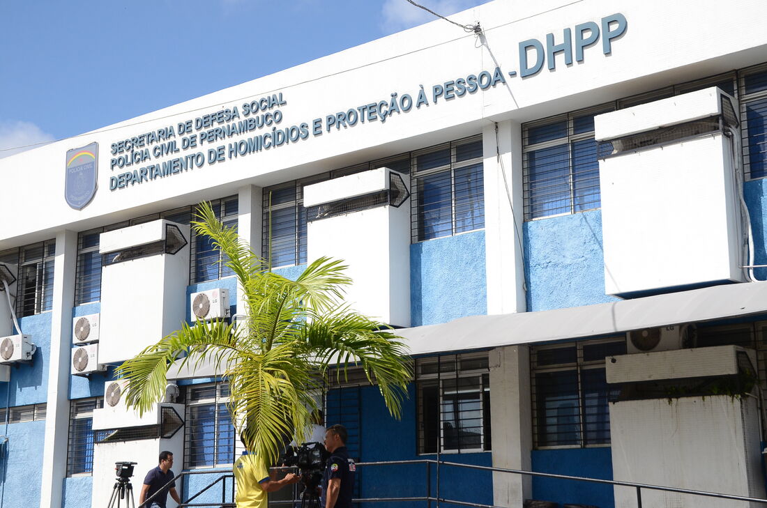 Sede do Departamento de Homicídios e Proteção à Pessoa (DHPP) - Foto: Arthur Mota/Folha de Pernambuco