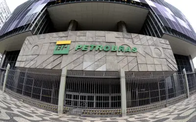Petrobras aumenta preço do gás natural para distribuidoras em 19% a partir deste domingo (1º)